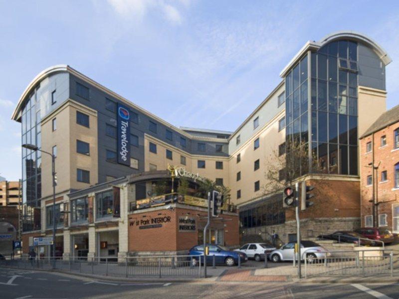 Travelodge Leeds Central Bagian luar foto
