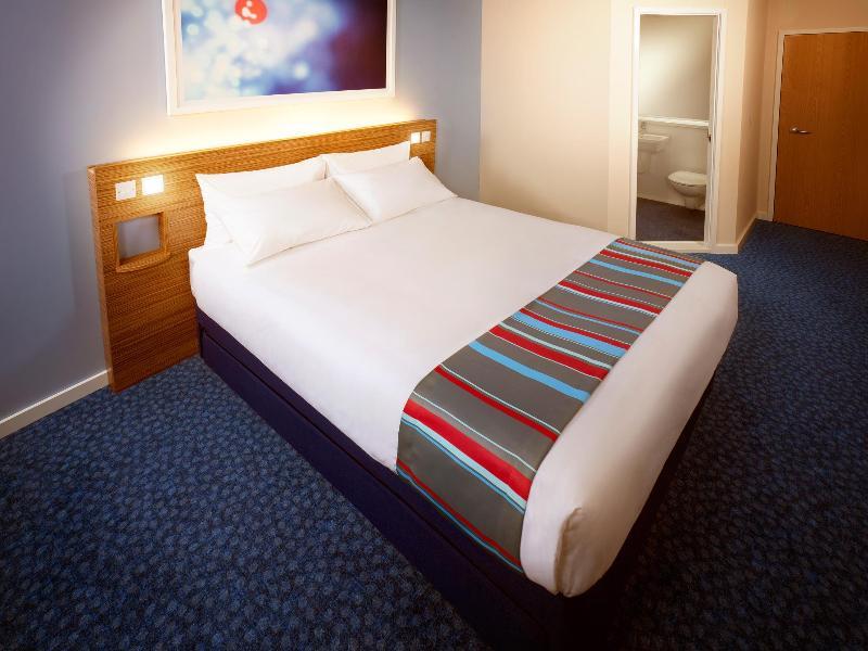 Travelodge Leeds Central Bagian luar foto