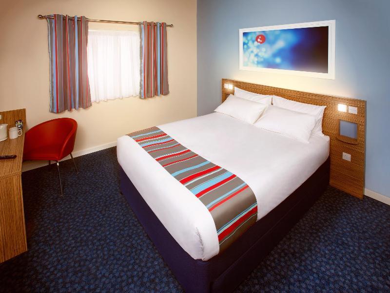 Travelodge Leeds Central Bagian luar foto