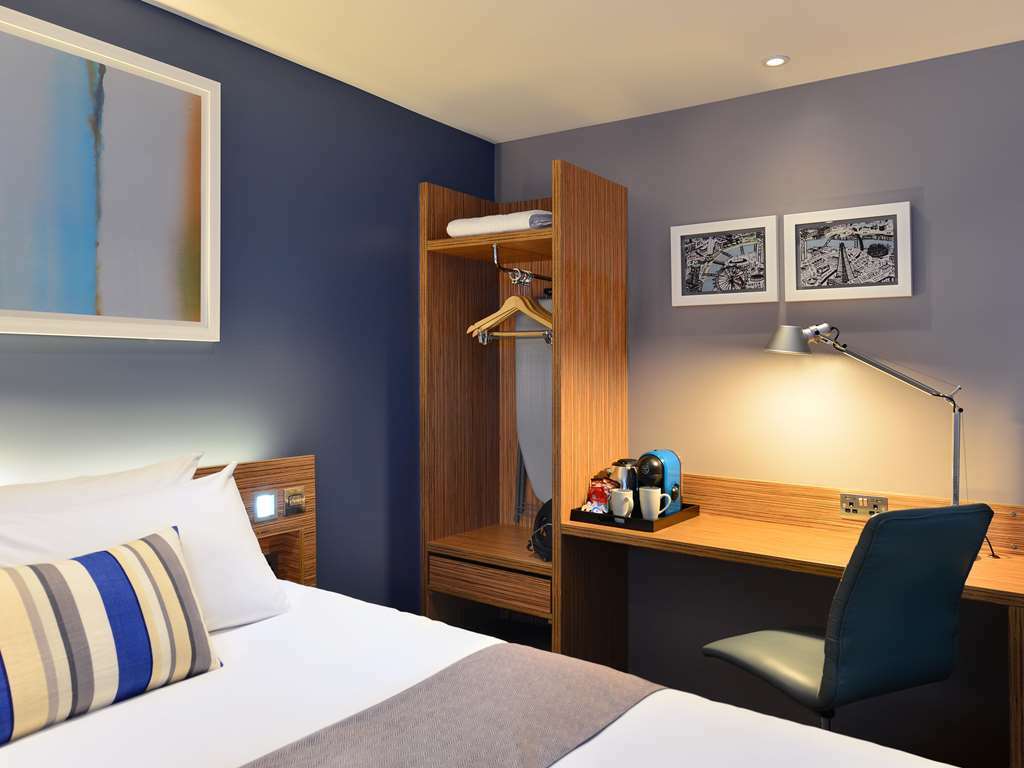 Travelodge Leeds Central Ruang foto