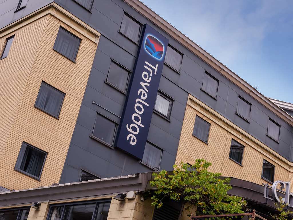 Travelodge Leeds Central Bagian luar foto